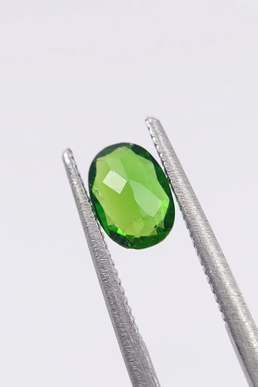 0.69ct Natural Green Chrome Diopside Oval Cut Loose Gemstone From Pakistan — view 3